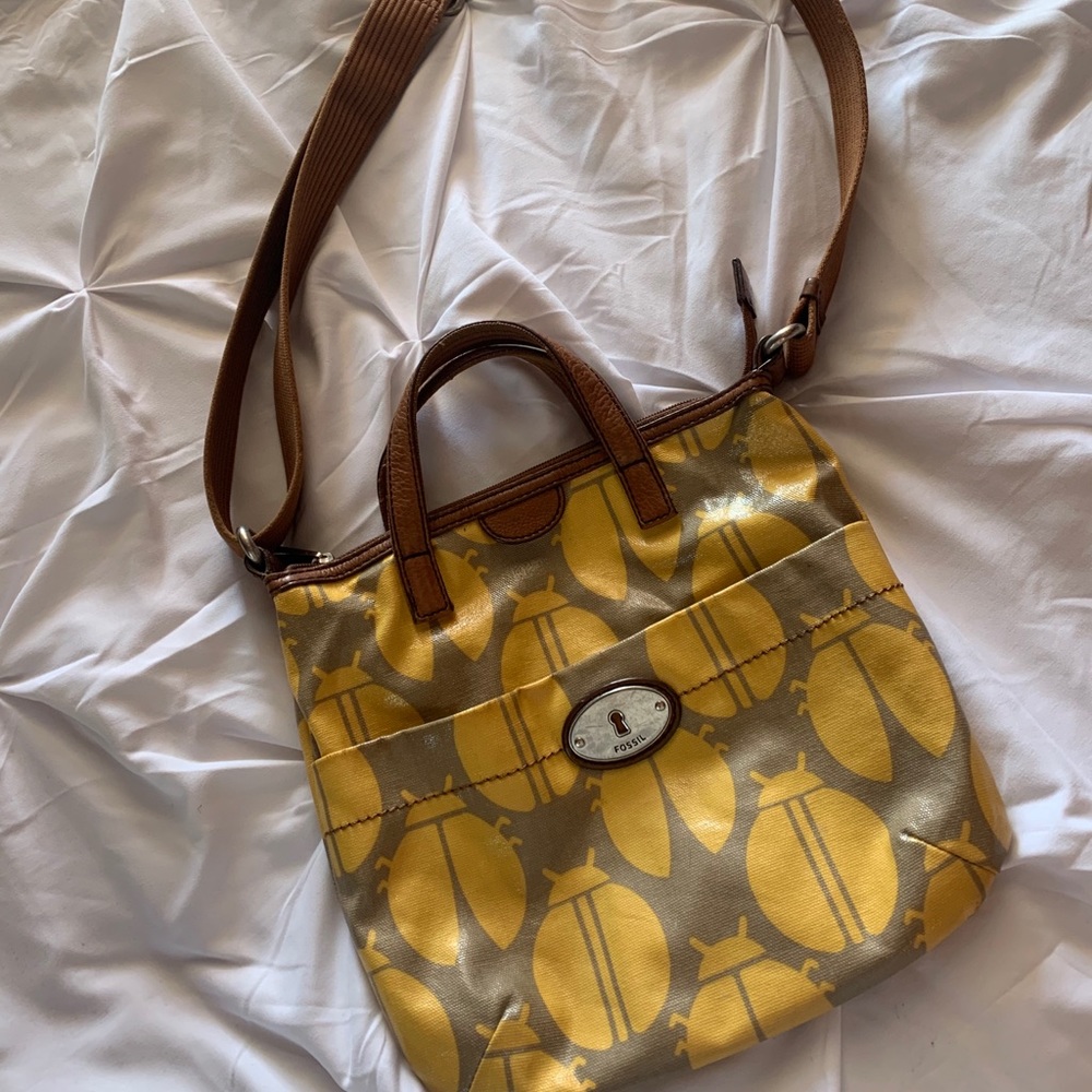 Fossil purse